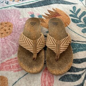 Reef Cushion Strand Tan